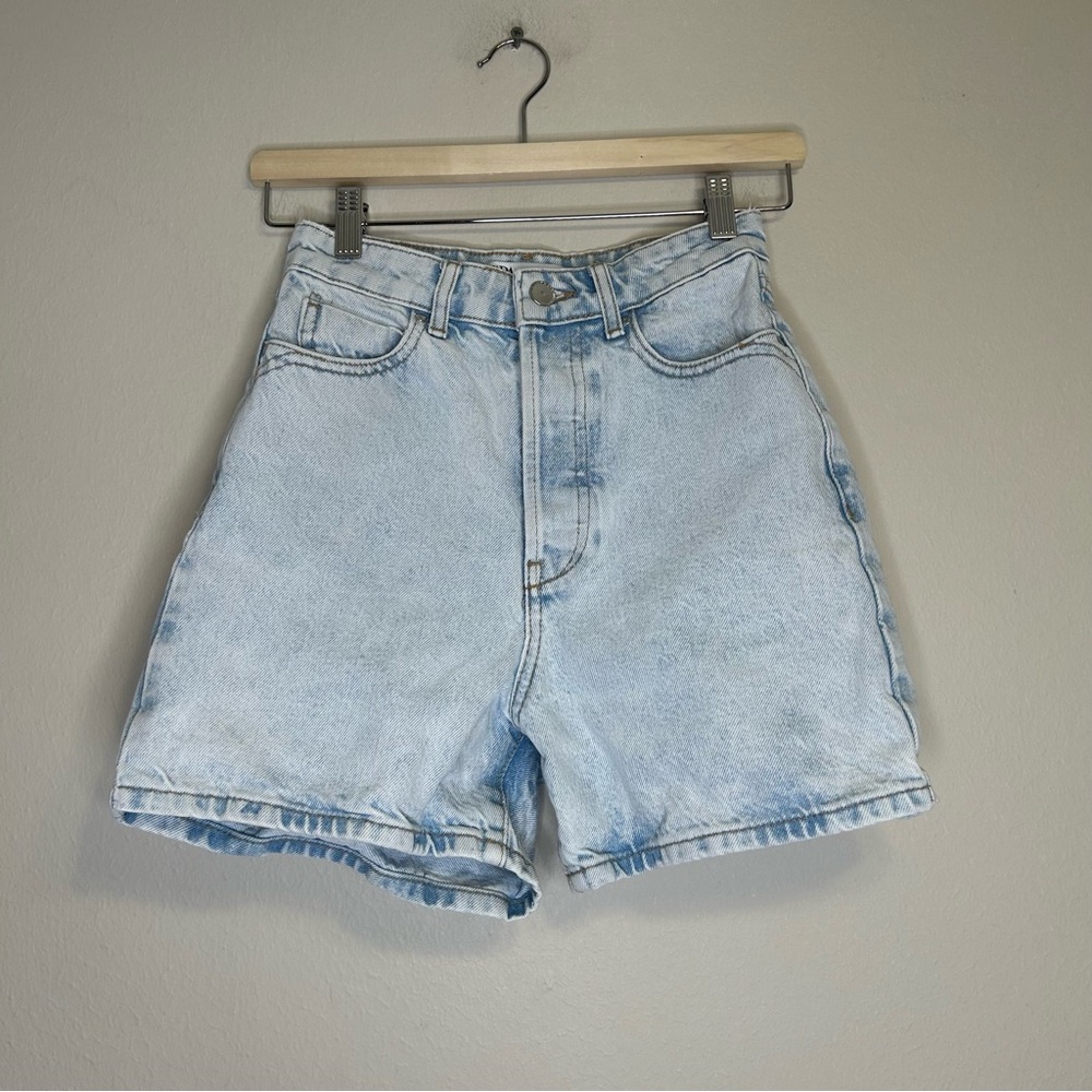 Zara‎ Women High Waisted Button Fly Light Wash Denim Size 0
